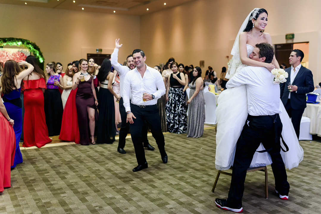documentary wedding photographer in mazatlan fotografia documental de bodas