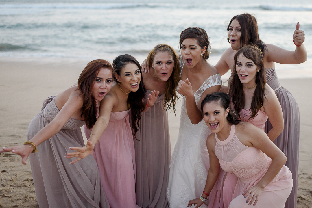 best documentary wedding photographer in mazatlan fotografia documental de bodas