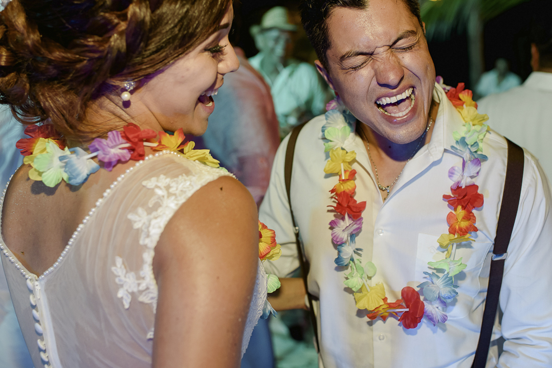 best documentary wedding photographer in mazatlan fotografia documental de bodas