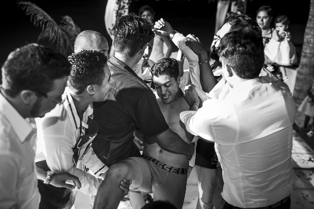 best documentary wedding photographer in mazatlan fotografia documental de bodas
