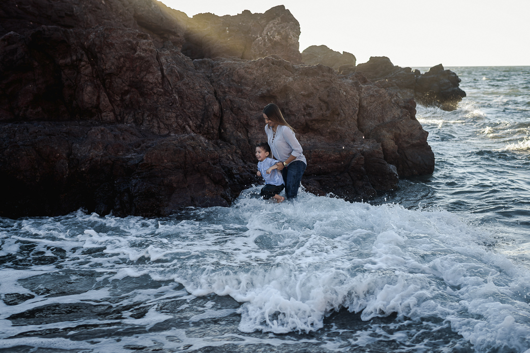 best documentary wedding photographer in mazatlan fotografia documental de bodas