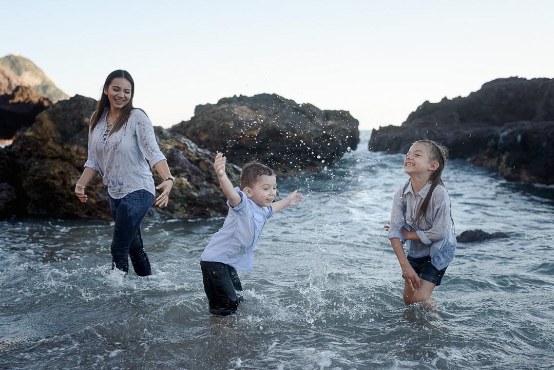 best documentary wedding photographer in mazatlan fotografia documental de bodas