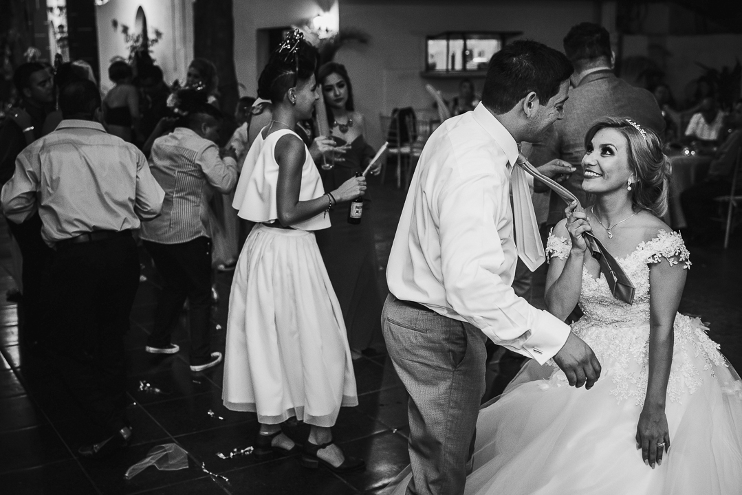 best documentary wedding photographer in mazatlan fotografia documental de bodas