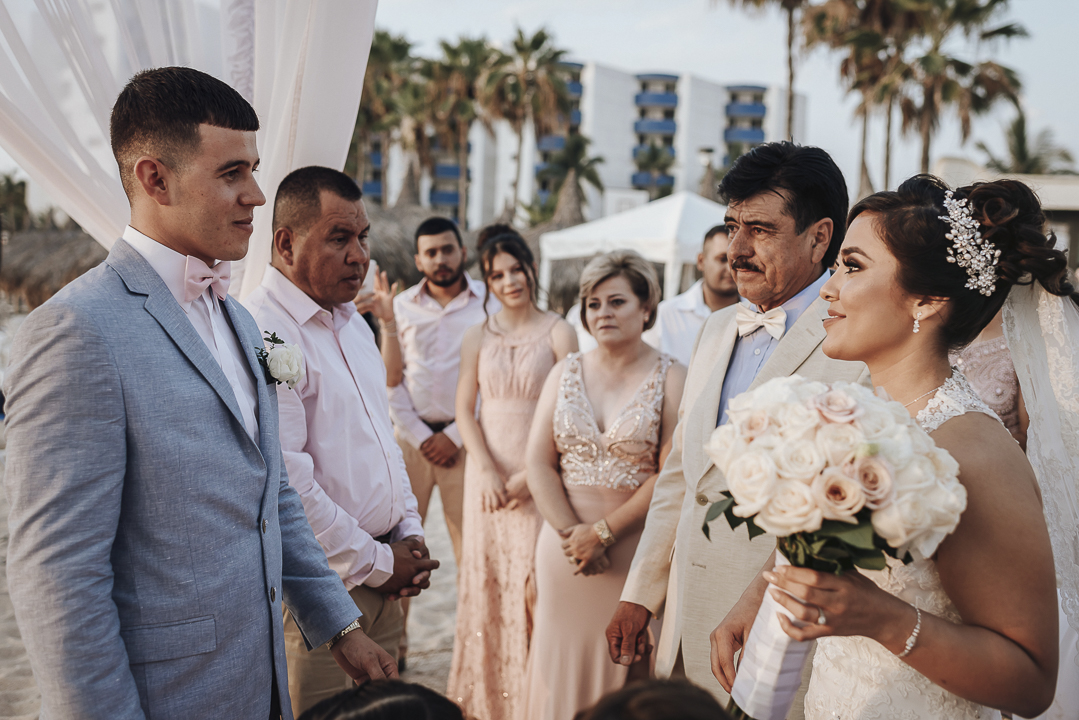 best documentary wedding photographer in mazatlan fotografia documental de bodas