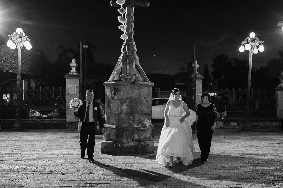 best documentary wedding photographer in mazatlan fotografia documental de bodas