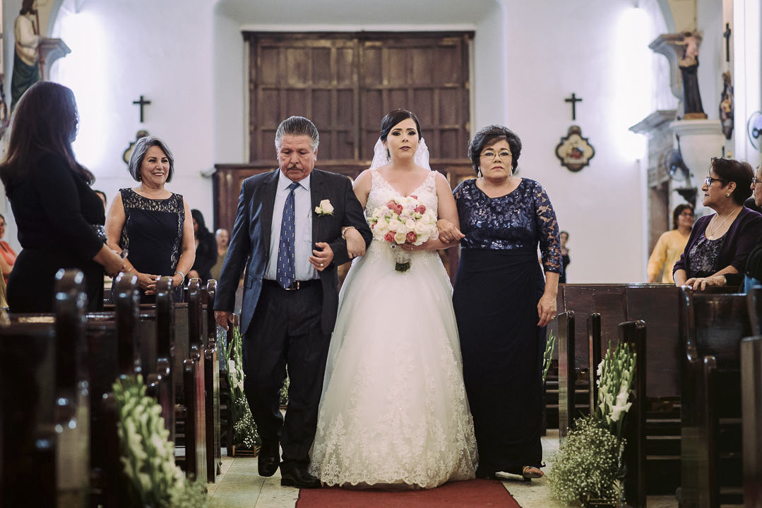 best documentary wedding photographer in mazatlan fotografia documental de bodas