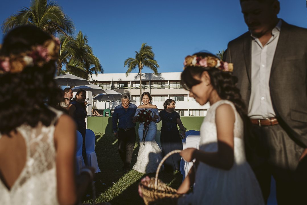 best documentary wedding photographer in mazatlan mexico fotografia documental de bodas fotografo en mexico wedding destination photographer guadalajara chihuahua cabo san lucas playa del carmen punta de mita san miguel de allende