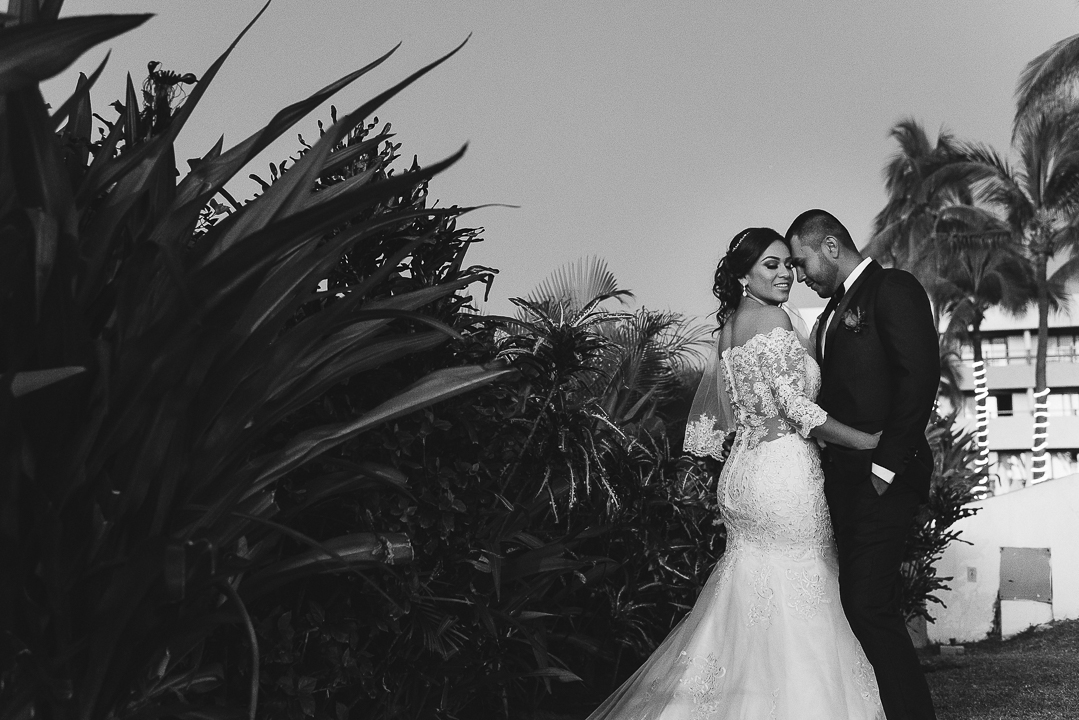 best documentary wedding photographer in mazatlan mexico fotografia documental de bodas fotografo en mexico wedding destination photographer guadalajara chihuahua cabo san lucas playa del carmen punta de mita san miguel de allende