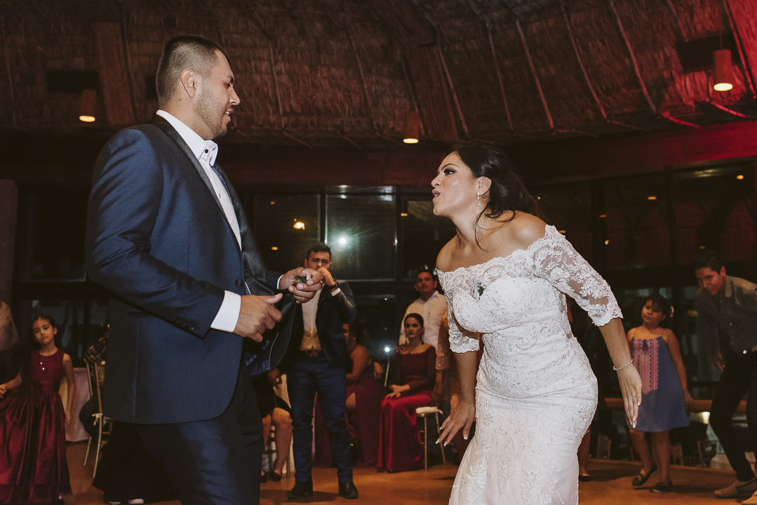 best documentary wedding photographer in mazatlan mexico fotografia documental de bodas fotografo en mexico wedding destination photographer guadalajara chihuahua cabo san lucas playa del carmen punta de mita san miguel de allende