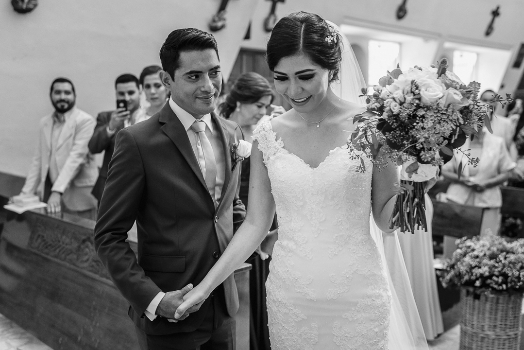 best documentary wedding photographer in mazatlan mexico fotografia documental de bodas fotografo en mexico wedding destination photographer guadalajara chihuahua cabo san lucas playa del carmen punta de mita san miguel de allende