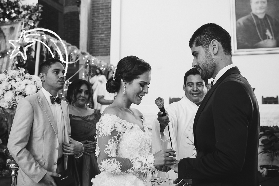 best documentary wedding photographer in mazatlan mexico fotografia documental de bodas fotografo en mexico wedding destination photographer guadalajara chihuahua cabo san lucas playa del carmen punta de mita san miguel de allende