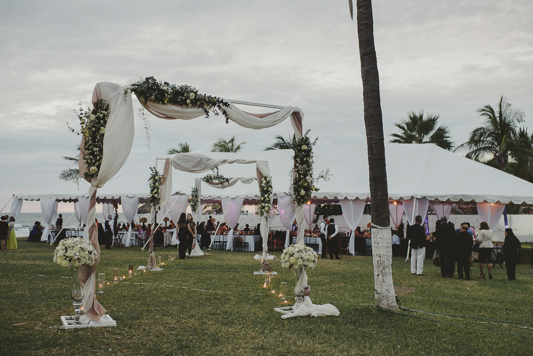 best documentary wedding photographer in mazatlan mexico fotografia documental de bodas fotografo en mexico wedding destination photographer guadalajara chihuahua cabo san lucas playa del carmen punta de mita san miguel de allende