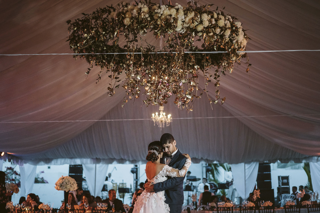 best documentary wedding photographer in mazatlan mexico fotografia documental de bodas fotografo en mexico wedding destination photographer guadalajara chihuahua cabo san lucas playa del carmen punta de mita san miguel de allende