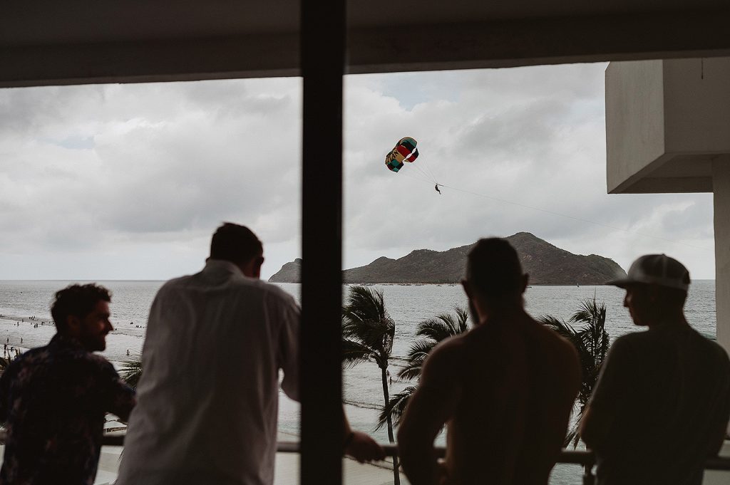 Fotografos en mazatlan, Wedding photographer in mazatlan, engagement photography lovers, mazatlan photographer, wedding photographer in beach, love story, best photographer in mazatlan
