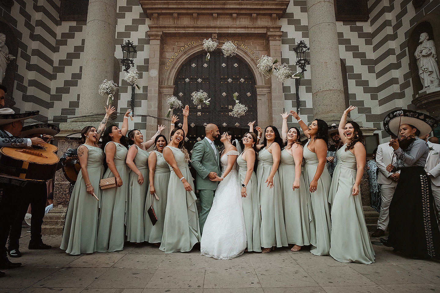 Fotografos en mazatlan, Wedding photographer in mazatlan, engagement photography lovers, mazatlan photographer, wedding photographer in beach, love story, best photographer in mazatlan