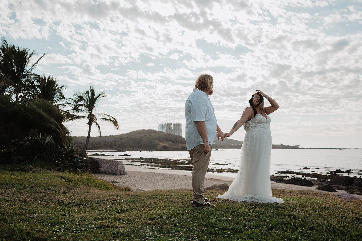 Fotografos en mazatlan, Wedding photographer in mazatlan, engagement photography lovers, mazatlan photographer, wedding photographer in beach, love story, best photographer in mazatlan