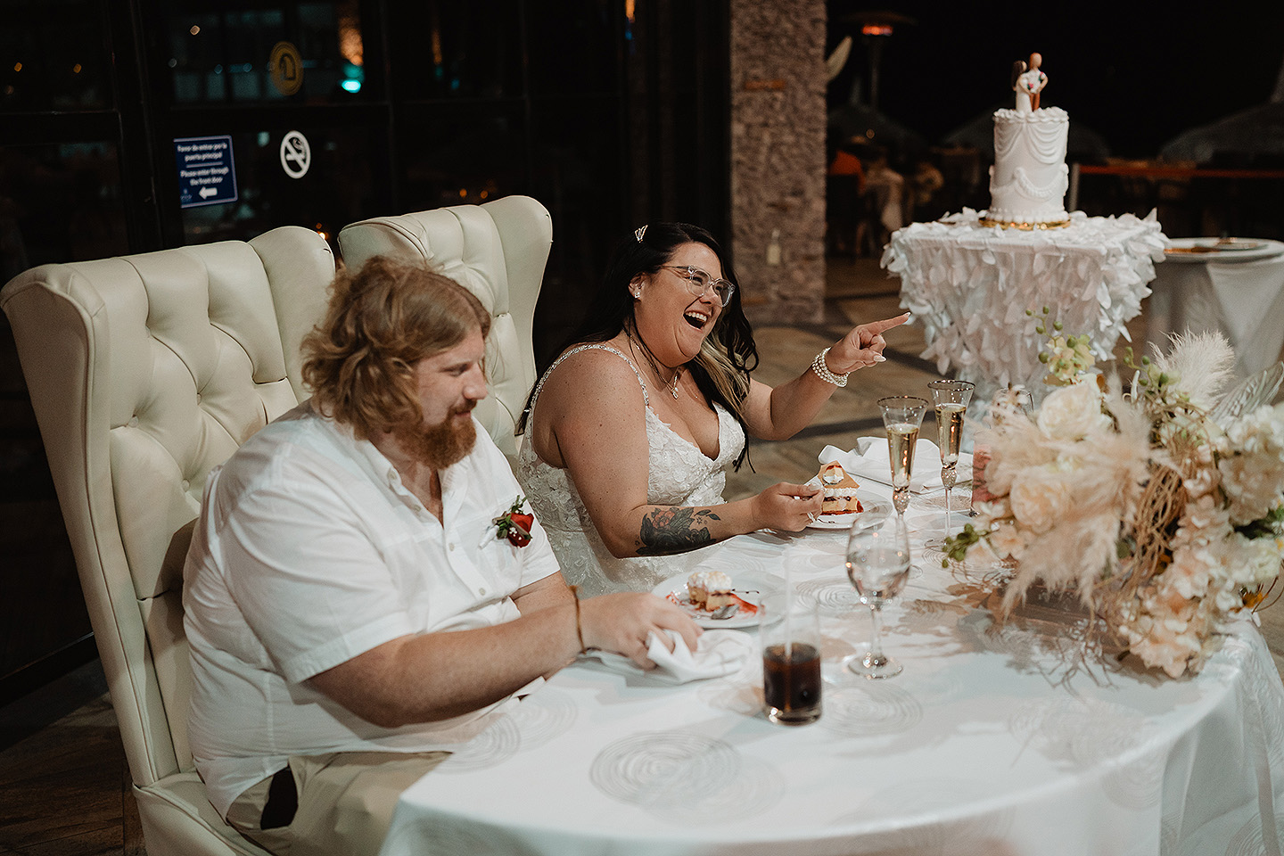 Fotografos en mazatlan, Wedding photographer in mazatlan, engagement photography lovers, mazatlan photographer, wedding photographer in beach, love story, best photographer in mazatlan