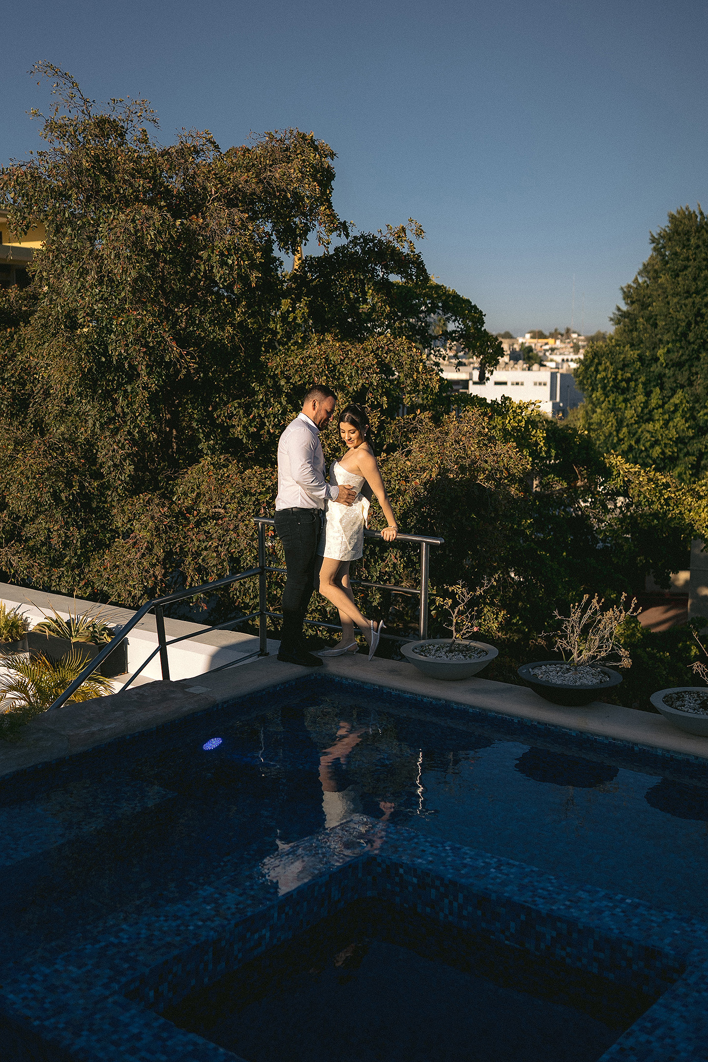 Fotografos en mazatlan, Wedding photographer in mazatlan, engagement photography lovers, mazatlan photographer, wedding photographer in beach, love story, best photographer in mazatlan