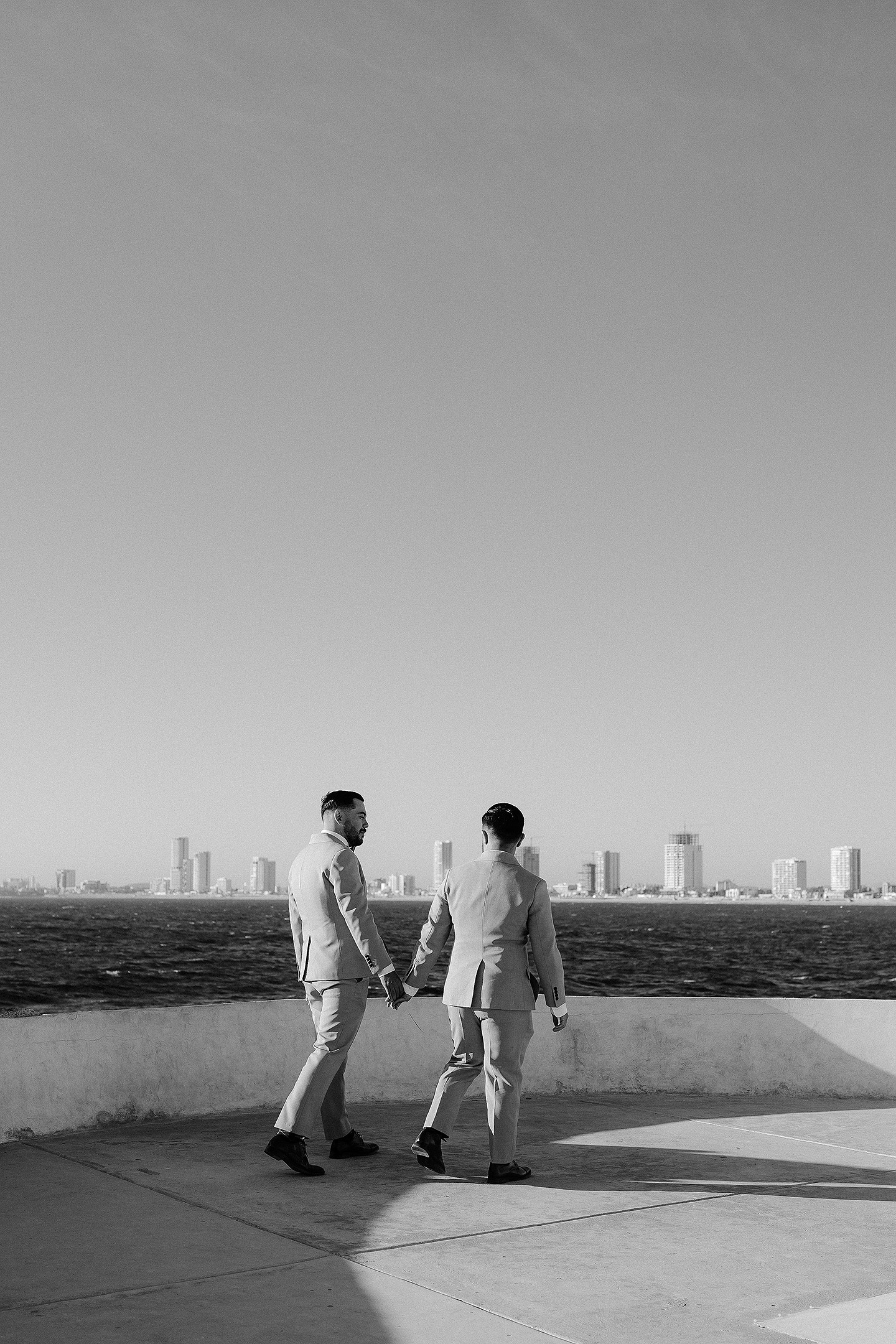Fotografos en mazatlan, Wedding photographer in mazatlan, engagement photography lovers, mazatlan photographer, wedding photographer in beach, love story, best photographer in mazatlan Boda Gay en Mazatlán, Fotografía Cándida y Documental de Bodas