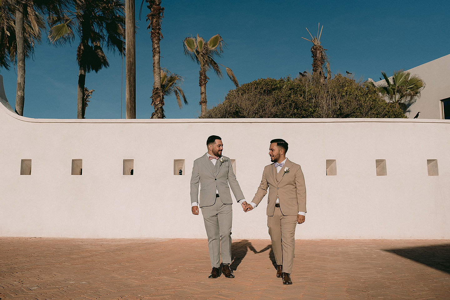 Fotografos en mazatlan, Wedding photographer in mazatlan, engagement photography lovers, mazatlan photographer, wedding photographer in beach, love story, best photographer in mazatlan Boda Gay en Mazatlán, Fotografía Cándida y Documental de Bodas