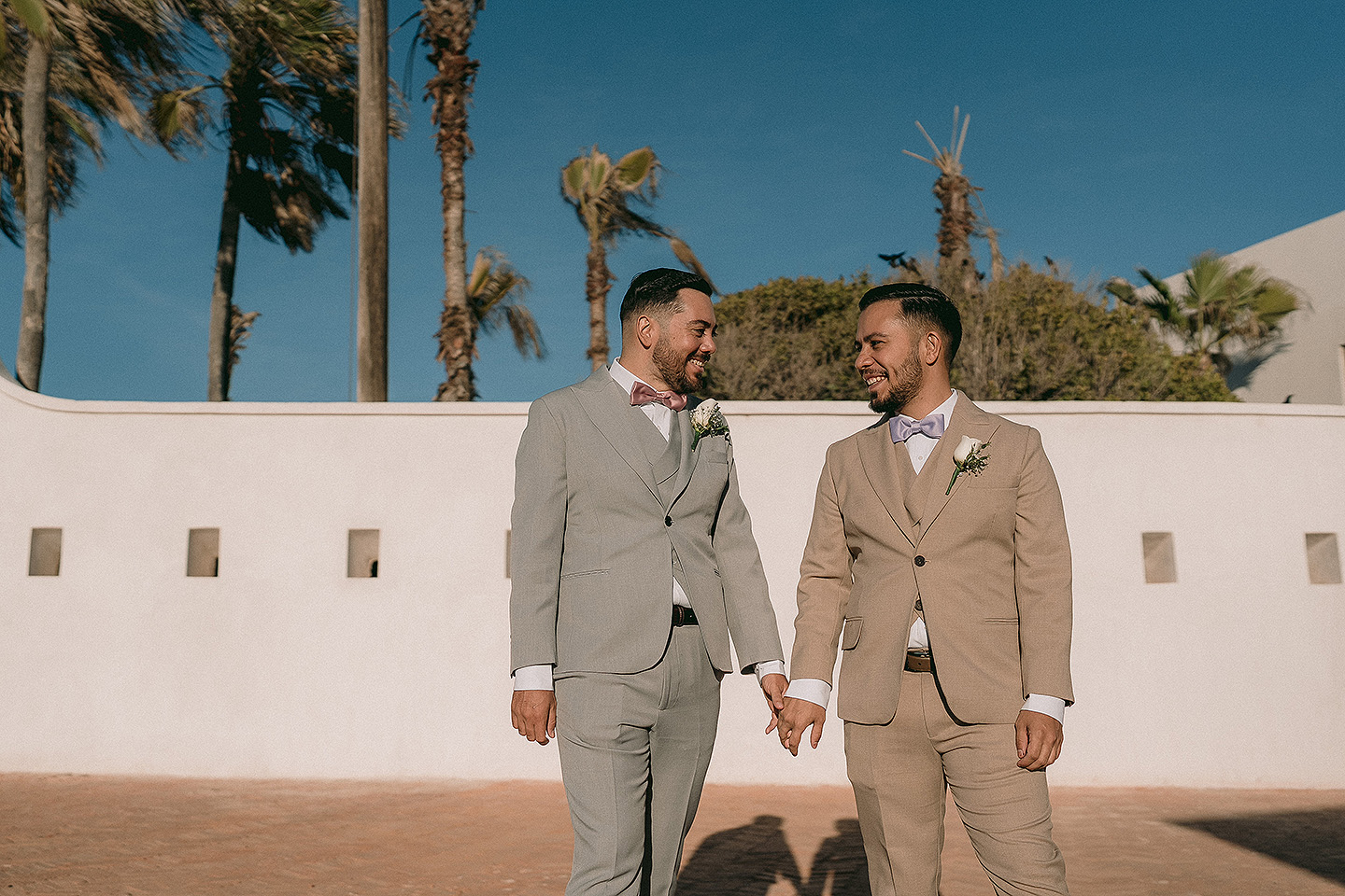 Fotografos en mazatlan, Wedding photographer in mazatlan, engagement photography lovers, mazatlan photographer, wedding photographer in beach, love story, best photographer in mazatlan Boda Gay en Mazatlán, Fotografía Cándida y Documental de Bodas