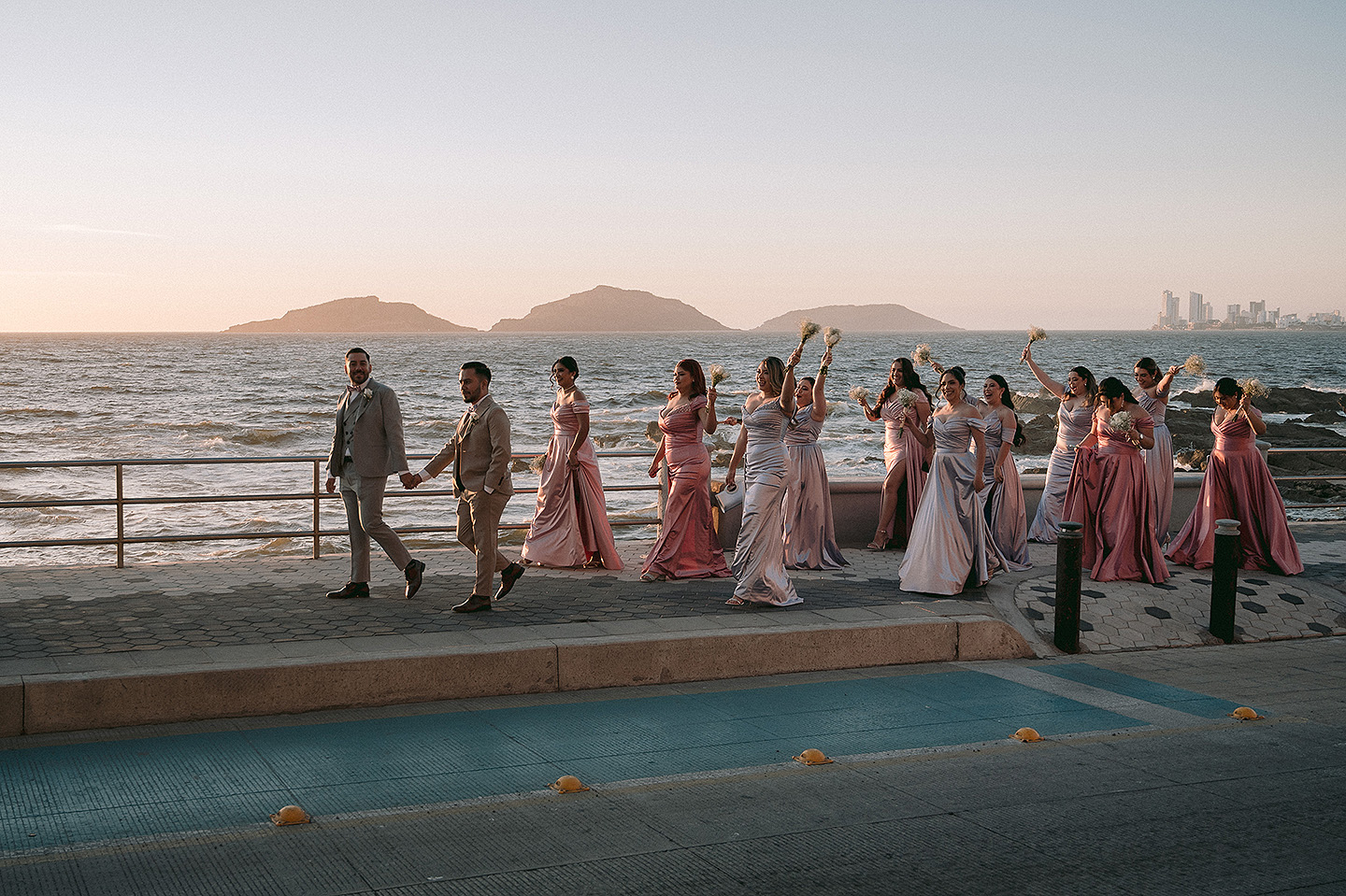 Fotografos en mazatlan, Wedding photographer in mazatlan, engagement photography lovers, mazatlan photographer, wedding photographer in beach, love story, best photographer in mazatlan Boda Gay en Mazatlán, Fotografía Cándida y Documental de Bodas