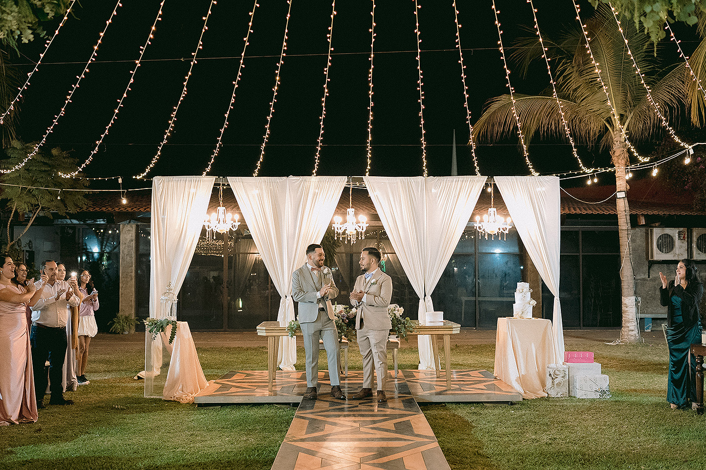 Fotografos en mazatlan, Wedding photographer in mazatlan, engagement photography lovers, mazatlan photographer, wedding photographer in beach, love story, best photographer in mazatlan Boda Gay en Mazatlán, Fotografía Cándida y Documental de Bodas