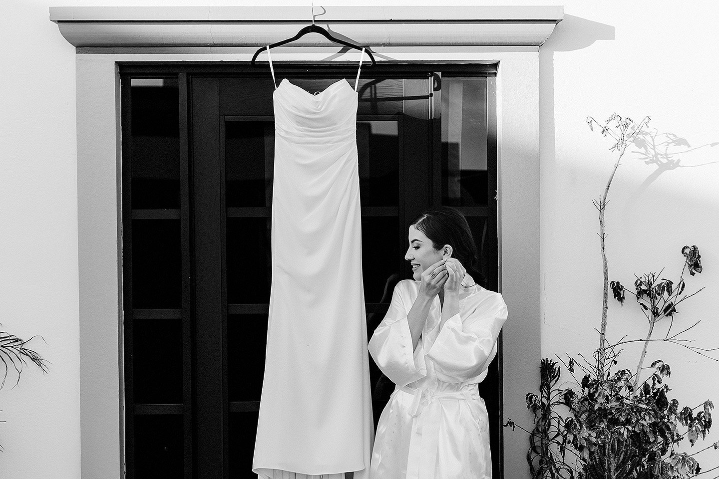 Fotografía de Boda en Mazatlán, México. Sebas Ramos photographer capturando momentos en la boda de gaby y Alejandro. Mejores fotografos de México.