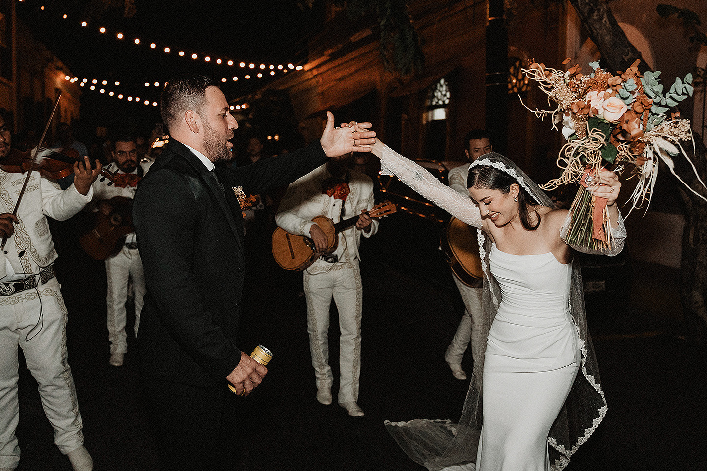 Fotografía de Boda en Mazatlán, México. Sebas Ramos photographer capturando momentos en la boda de gaby y Alejandro. Mejores fotógrafos de México. Mejores fotógrafos de Mazatlán.
