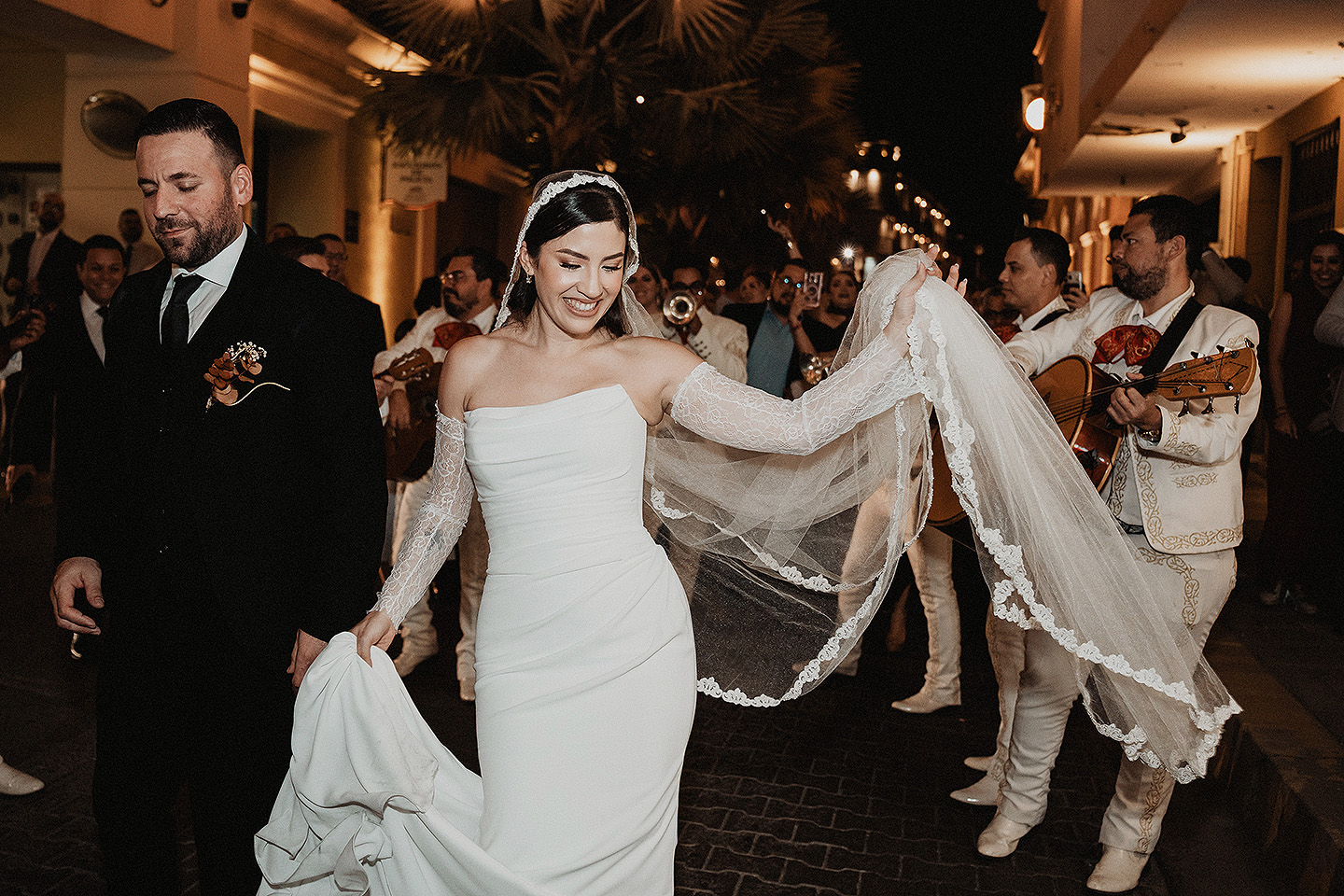 Fotografía de Boda en Mazatlán, México. Sebas Ramos photographer capturando momentos en la boda de gaby y Alejandro. Mejores fotógrafos de México. Mejores fotógrafos de Mazatlán.