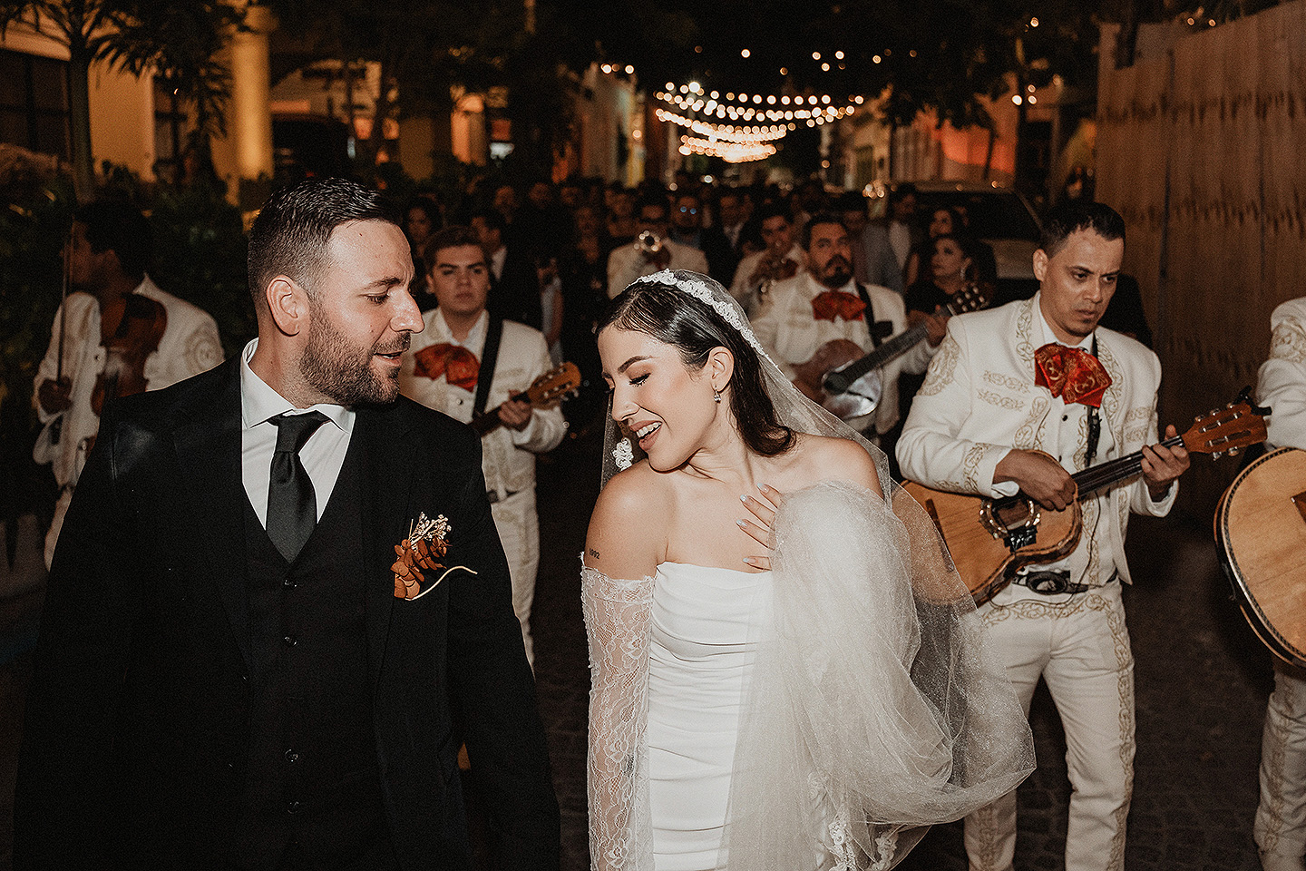 Fotografía de Boda en Mazatlán, México. Sebas Ramos photographer capturando momentos en la boda de gaby y Alejandro. Mejores fotógrafos de México. Mejores fotógrafos de Mazatlán.