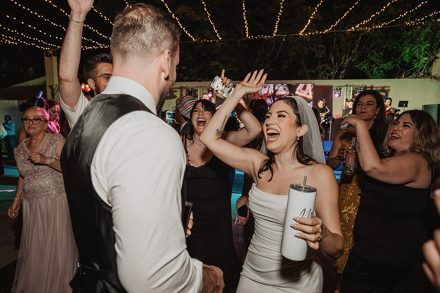 Fotografía de Boda en Mazatlán, México. Sebas Ramos photographer capturando momentos en la boda de gaby y Alejandro. Mejores fotógrafos de México. Mejores fotógrafos de Mazatlán.