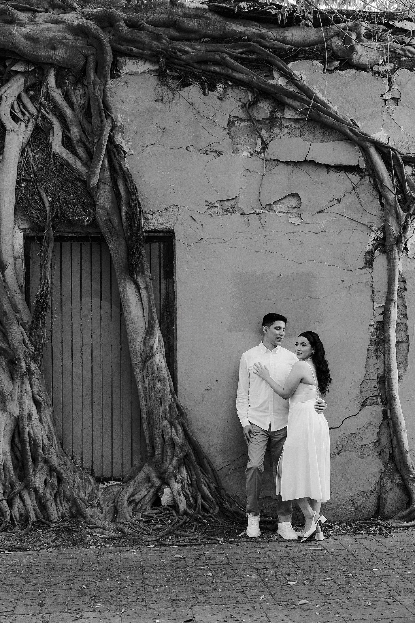 Anahi y Efrain durante su sesión save the date en Mazatlán