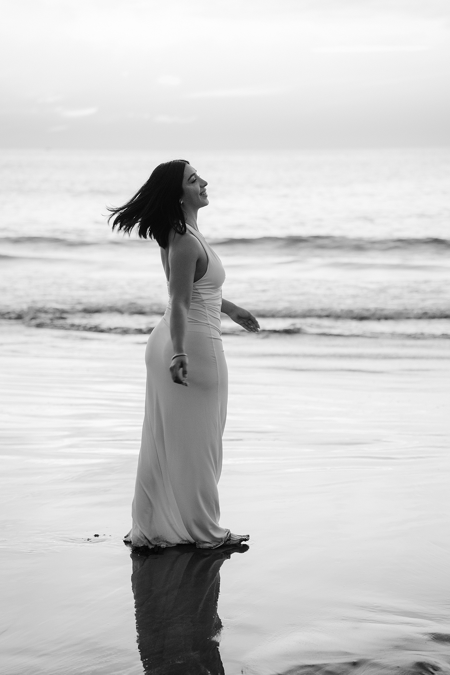Sesión save the date de Fernanda y Alessandro en el centro y las playas de mazatlan, echa por sebas ramos fotografo.